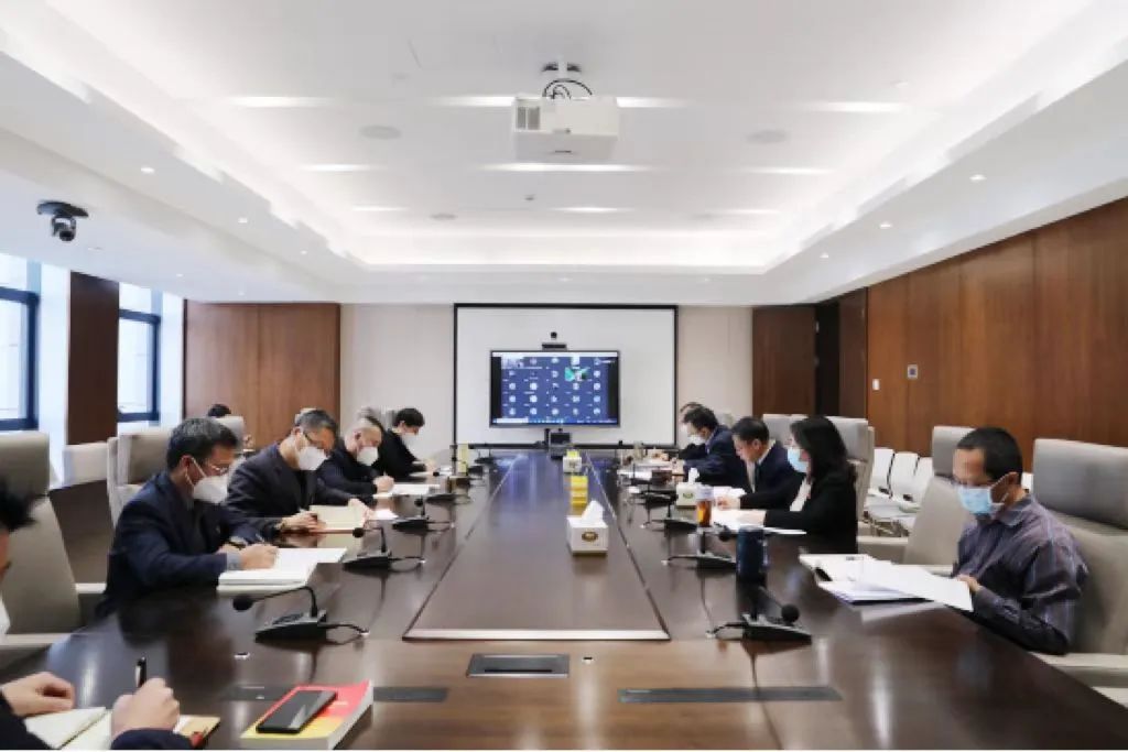 青海國投黨委召開理論中心組（擴大）學習會暨黨的二十大精神第一次專題研討