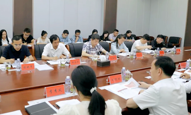 青海國投置業有限公司與西寧經濟技術開發區發展集團有限公司招商合作簽約儀式圓滿舉行