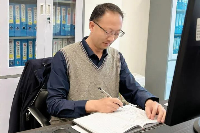 青海國投公司所屬各單位掀起開展主題教育熱潮一