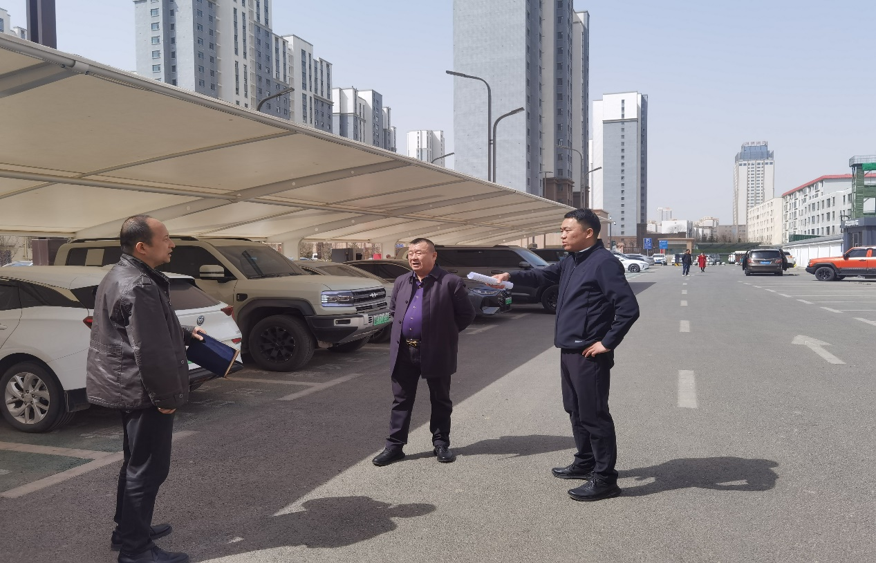 青海國晟新能源集團有限公司實地踏勘加速充電站布局